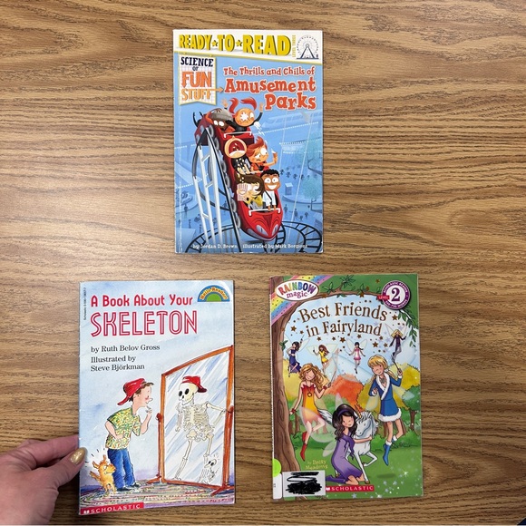 Kids Book Lot of Seven Books - Picture 2 of 13